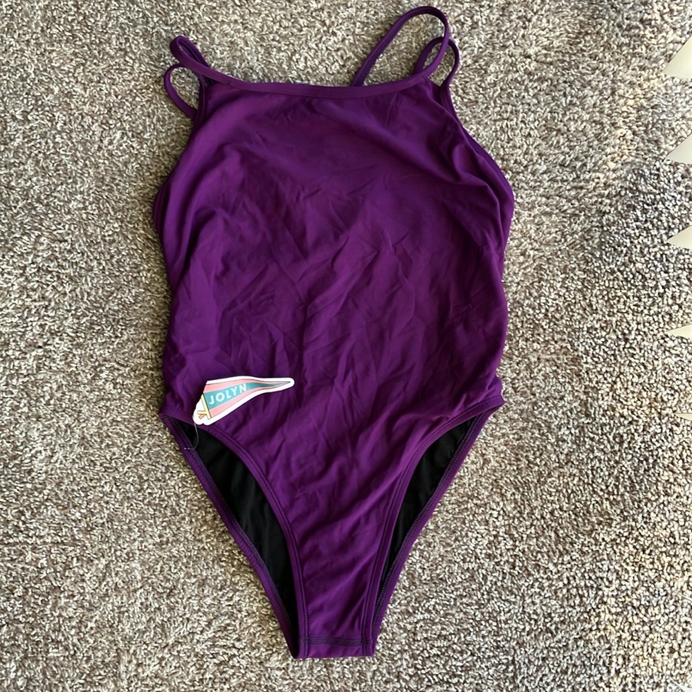 NWT Jolyn, Murray, 34, Grape